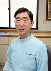 院長 医学博士:青木 浩之